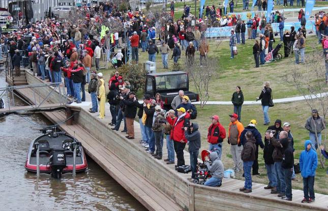 Shreveport Bassmaster freshwater fishing rodeo competition