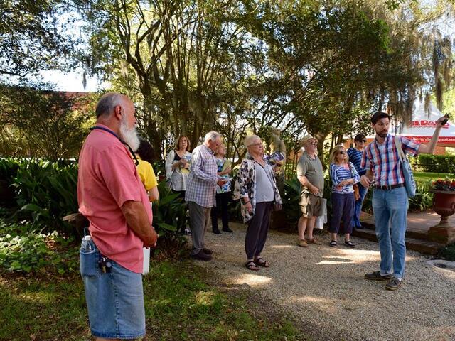 Dave's Haunts & Jaunts Bus Tour visits Shadows on the Teche